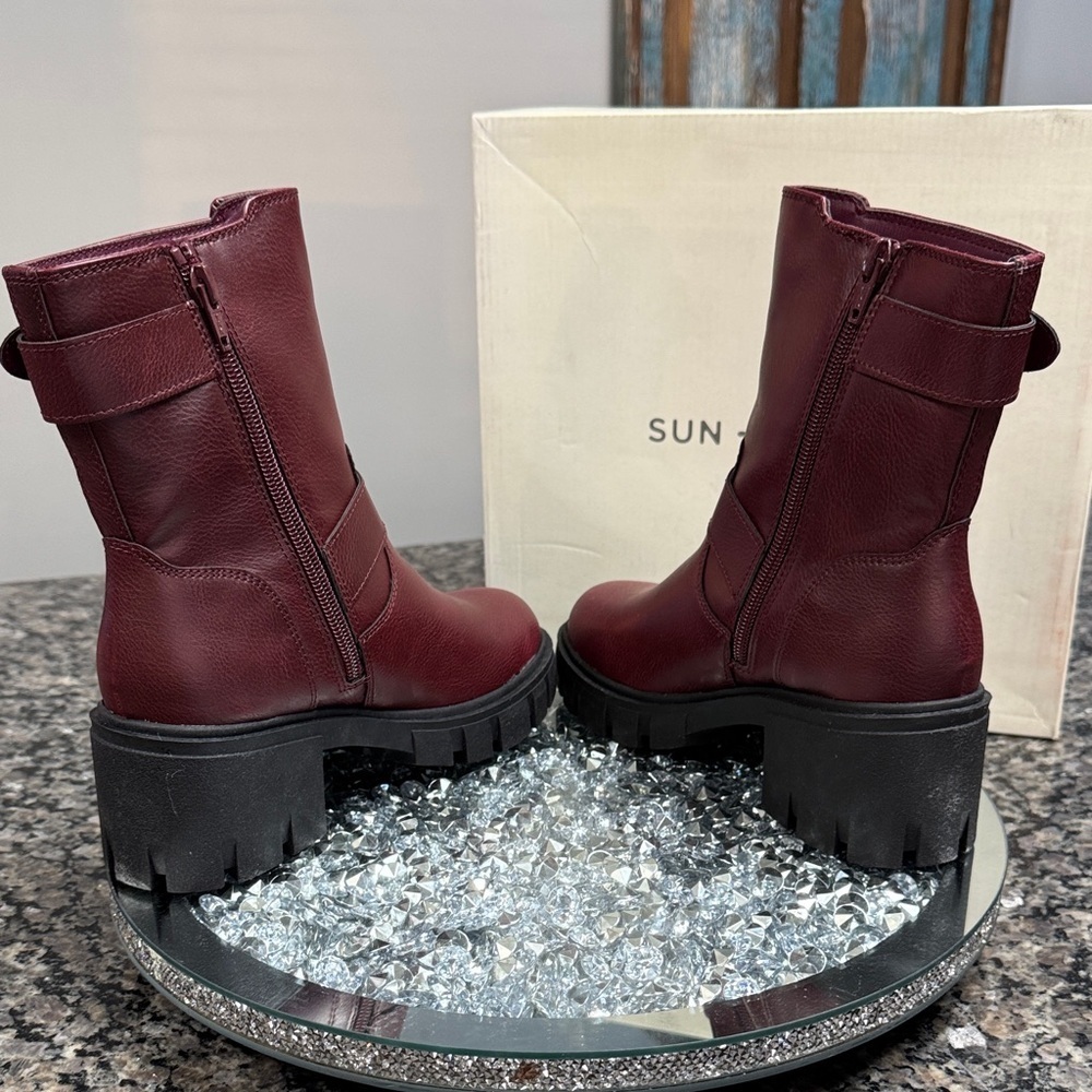 Sun + Stone Women's Burgundy Combat Boots NEW 5 - Picture 11 of 16